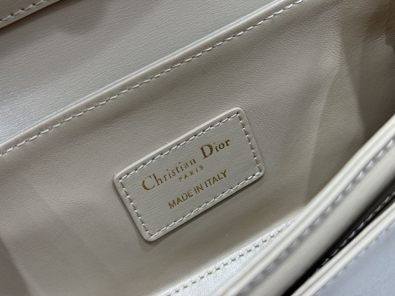 chr1st1an D10r montaigne bags